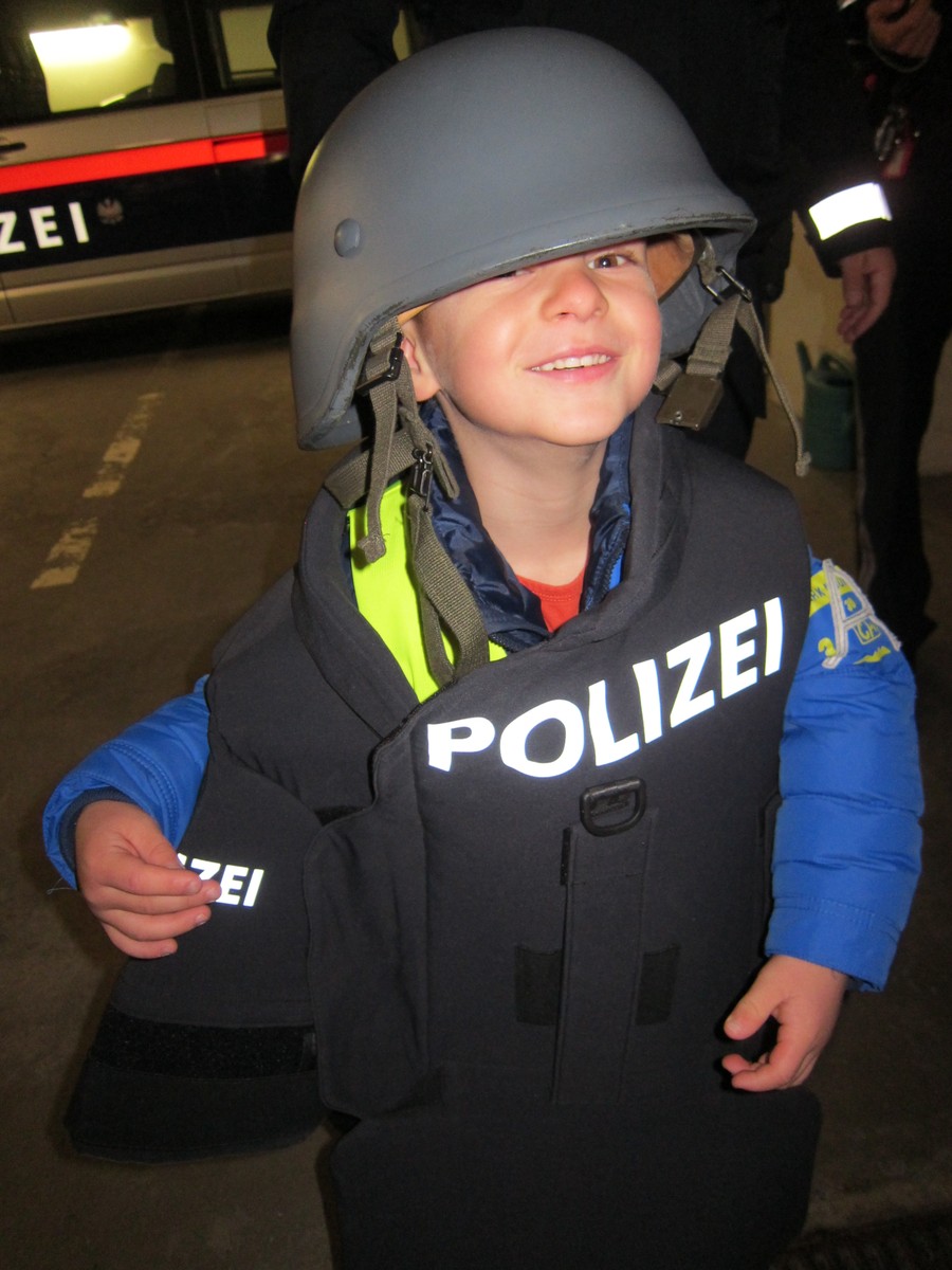 Exkursion Polizei_Okt15 (35).JPG