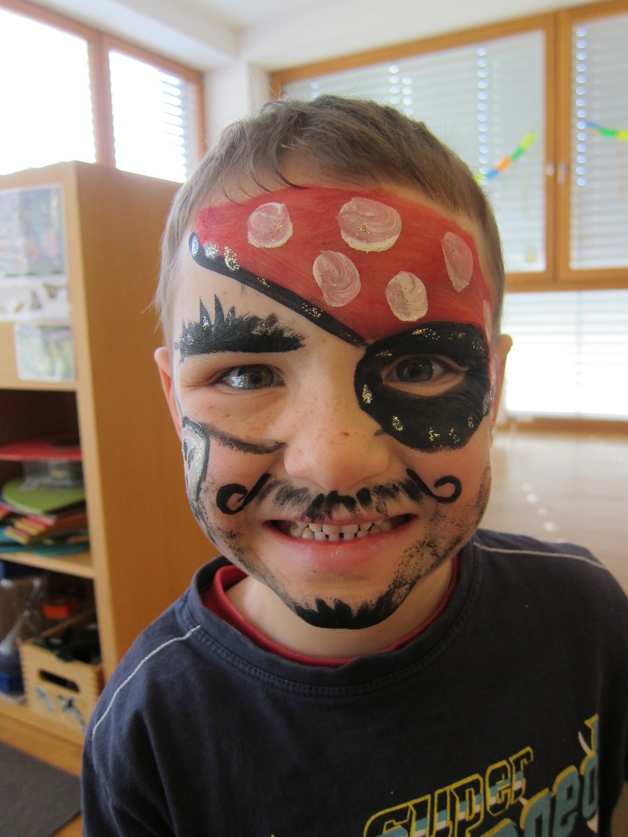 Die Faschingszeit im Kindergarten steht ganz unter dem Motto "Piraten"