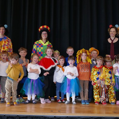 Premiere für Kindergarten-Zirkus Makkaroni